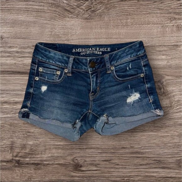 American Eagle Pants - American Eagle “Super Stretch” Dark Distressed Jean Shorts Sz 0